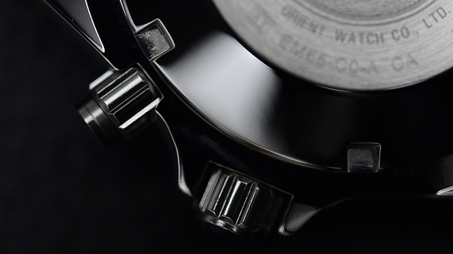 orient fem65001bw mako.still032 orient fem65001bw mako.still032