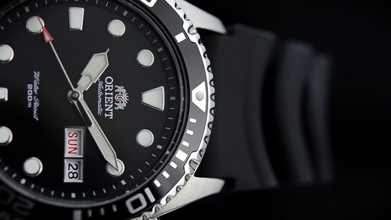 fem6500bb9 ray on rubber black.still014