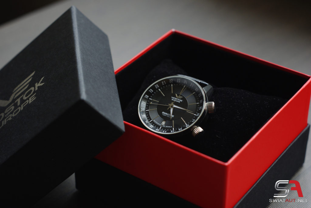 dualtime-5602059.jpg