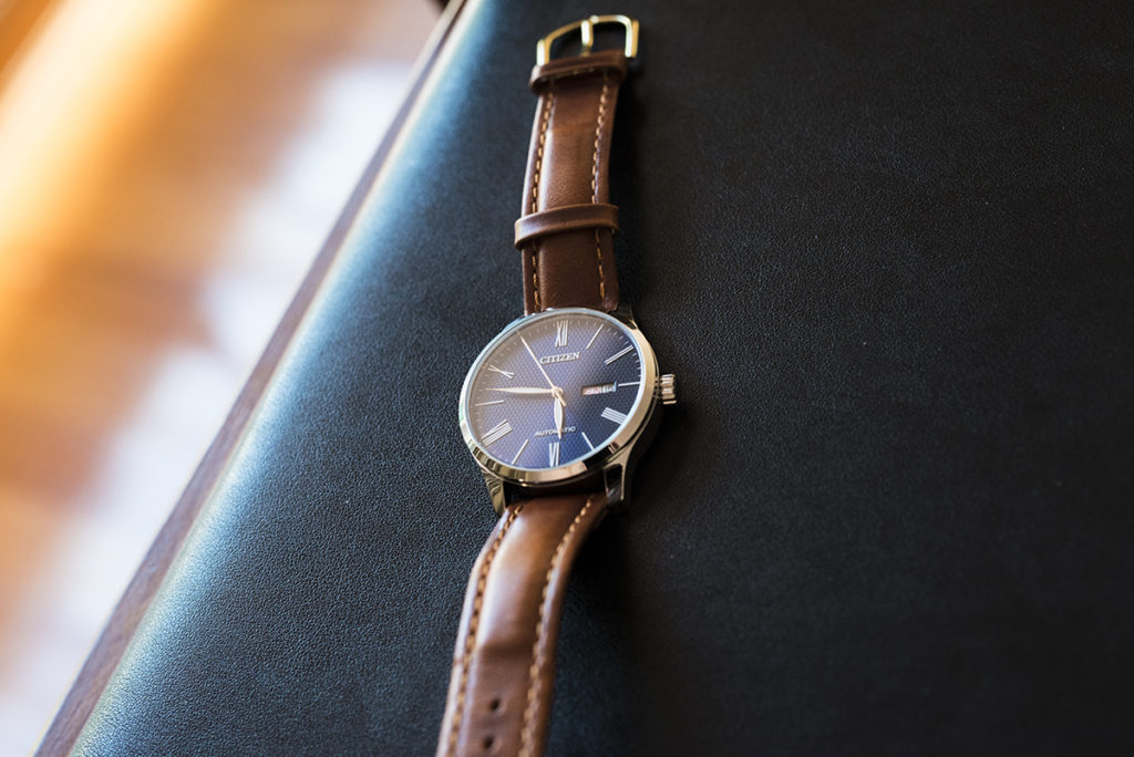 CITIZEN DEEP BLUE THIN NUMERAL FR6083-L80