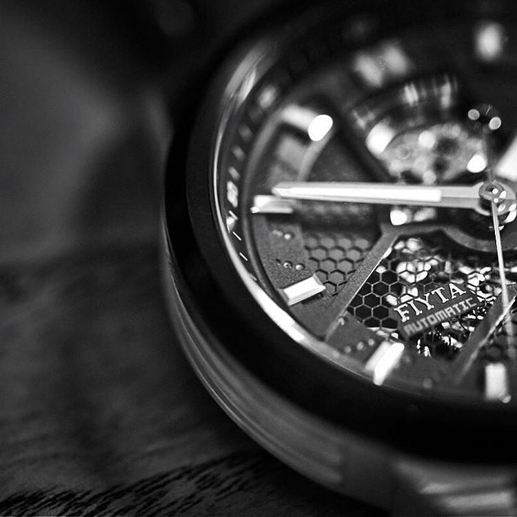 fantasista 専用 Fiyta Extreme Roadster Skeleton WGA1008.BBB - automatic watches