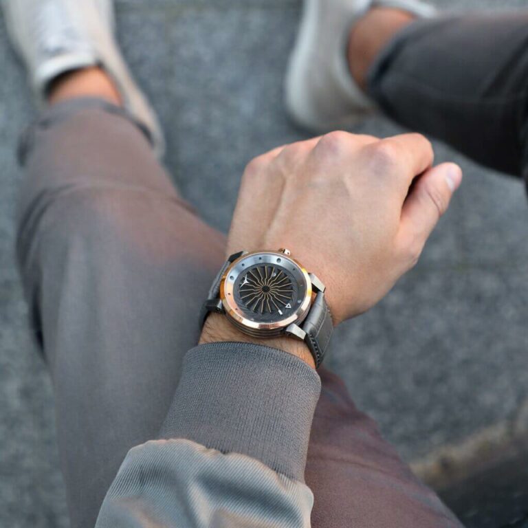 Automatic Watch ZINVO Blade Fusion Gray Leather - Worldwide