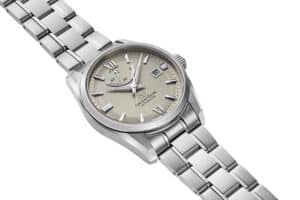 Watch Orient RE AU0110N00B a