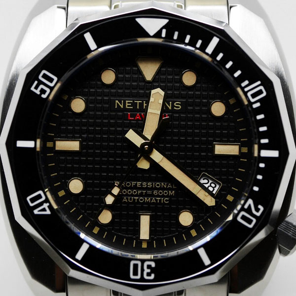 NETHUNSSTEELCONTEENIUM LS211 5
