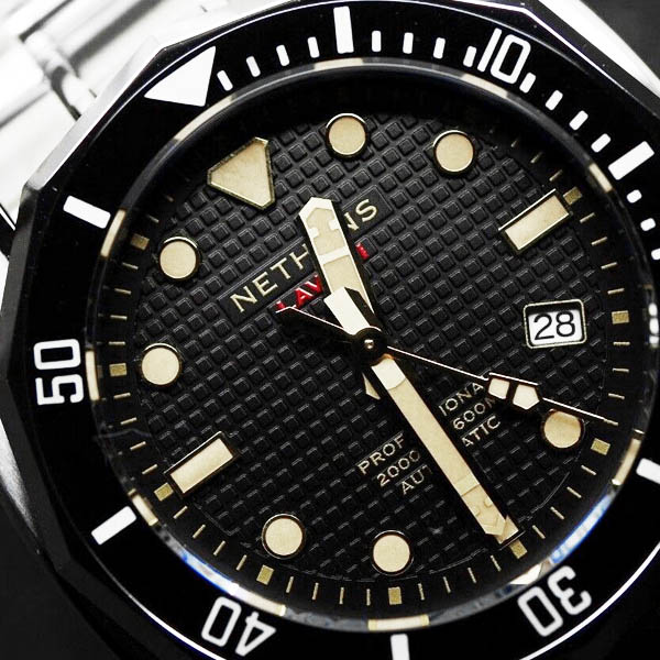 NETHUNSSTEELCONTEENIUM LS211 7