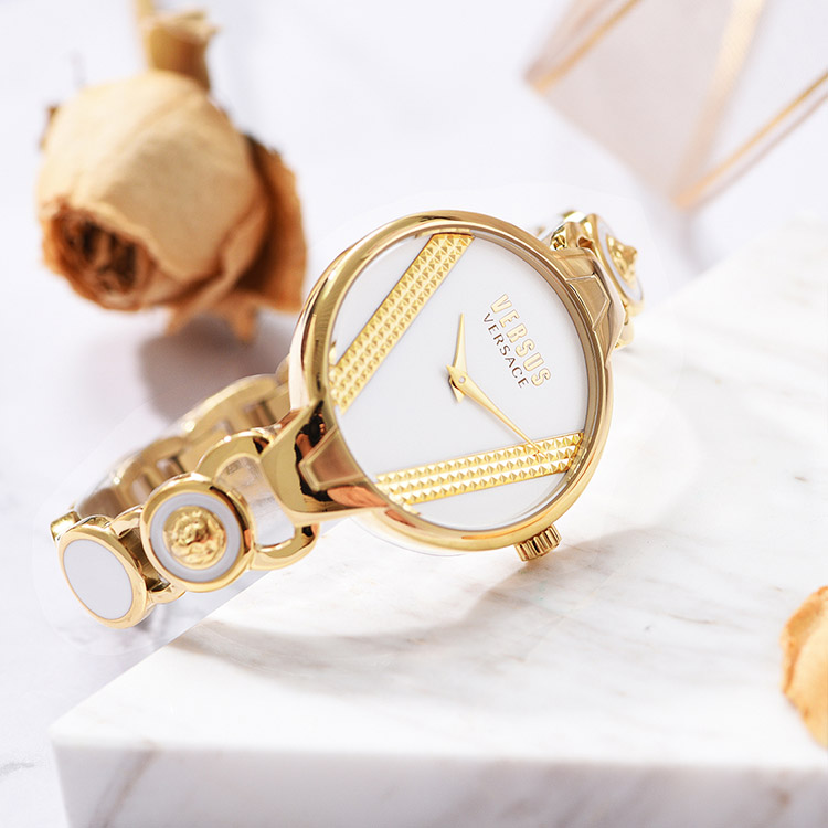 特別価格 ! Versus Versace Saint Germain Bracelet Versus Versace Saint Germain VSPER0219 - quartz watches