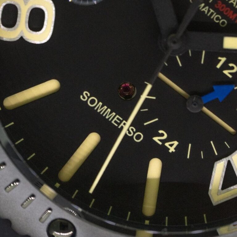 U BOAT Sommerso Diver Date 9015 Conteenium 3