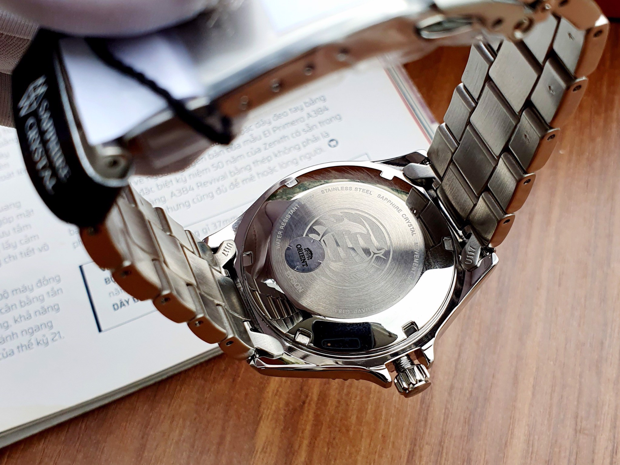 Orient Kamatsu Black and Green Steel RA-AA0811E - automatic watches