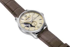 Watch Orient RE AV0B10G a