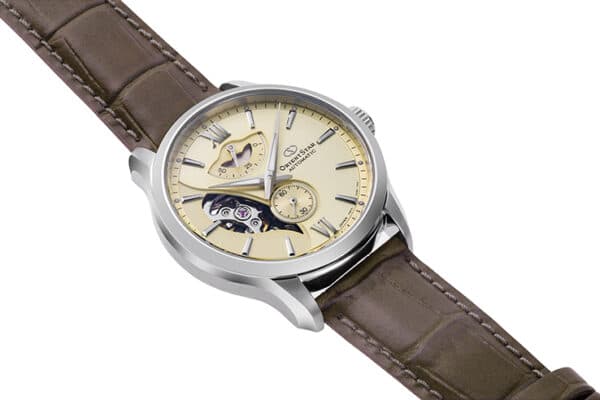 Watch Orient RE AV0B10G a