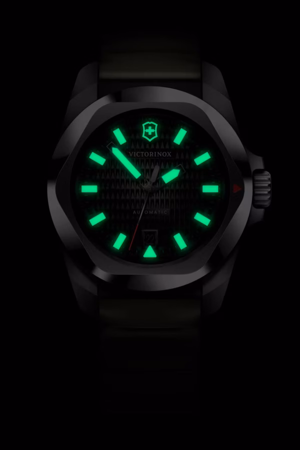 Victorinox Watch 242017.1 d