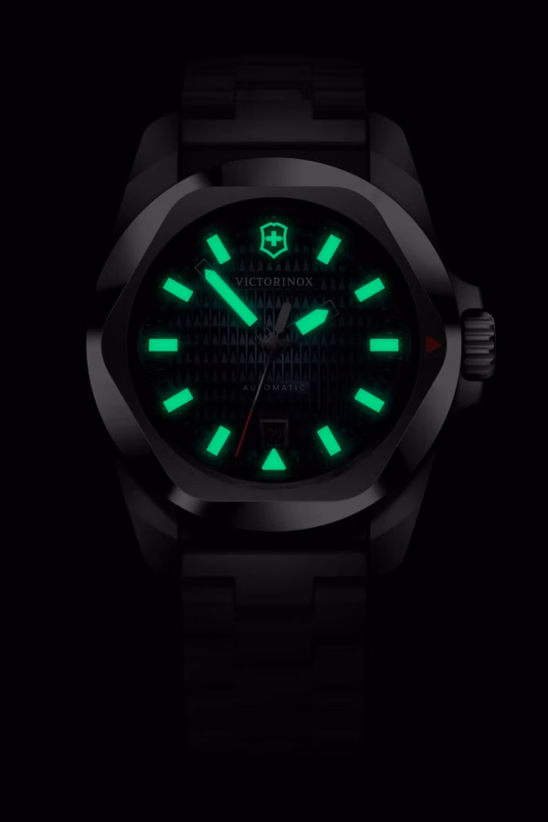 Victorinox Watch 242020 a Victorinox Watch 242020 a