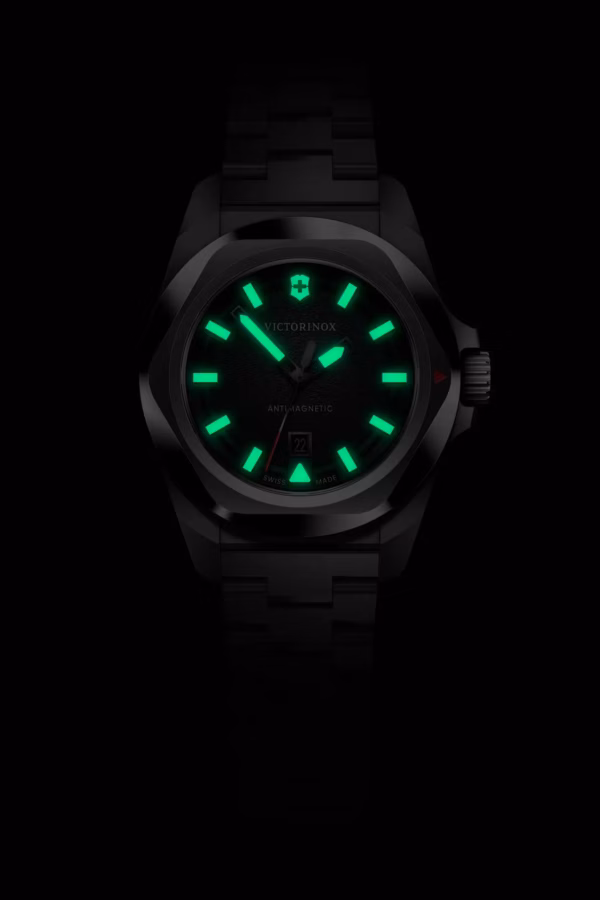 Victorinox Watch 242036 d