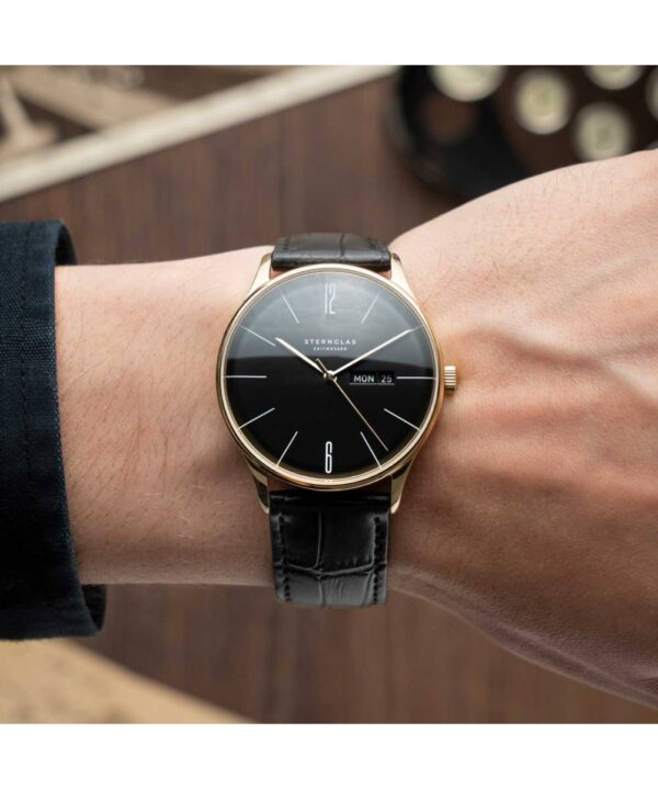 STERNGLASS Watch S01 BE04 HE03 a