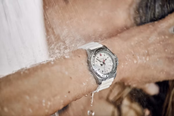 victorinox watch 241921 aa