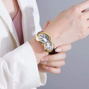 Conteenium Watch MONTRE DALI FONDU DORE a